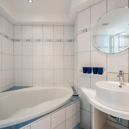 Nadine-6 By Interhome *